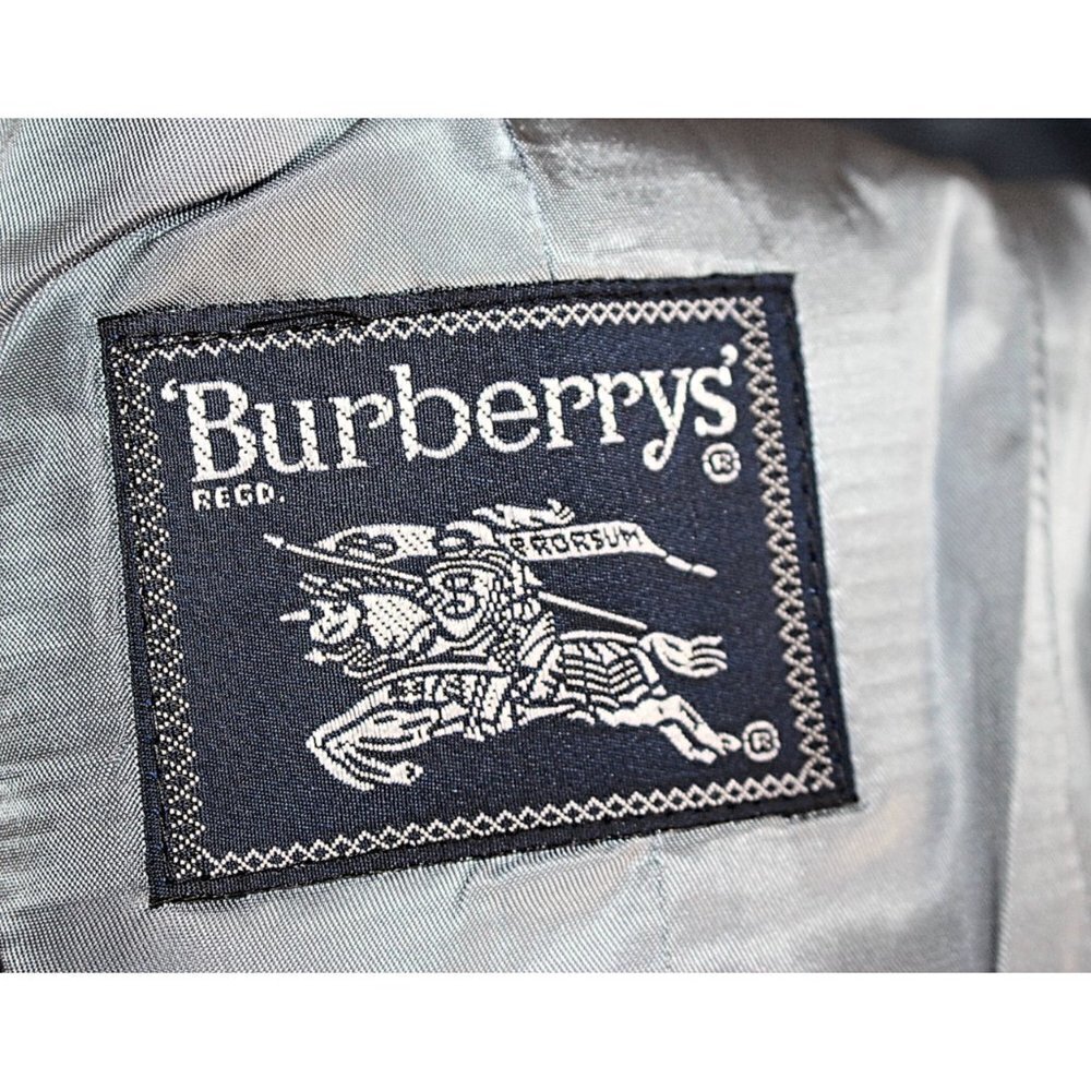 Burberry Vintage - Women's Fitted 3-Button Herringbone Blazer, Union Made USA - Picture 2 of 13